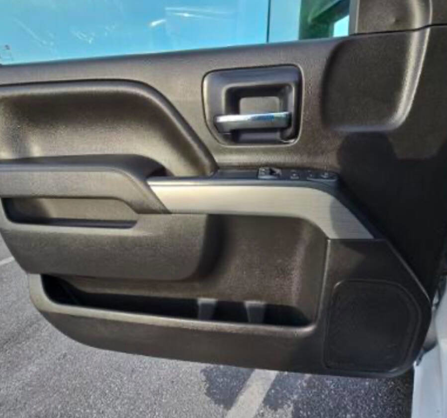 Used 2015 Chevrolet Silverado 3500 LT w/ LT Convenience Package image 20