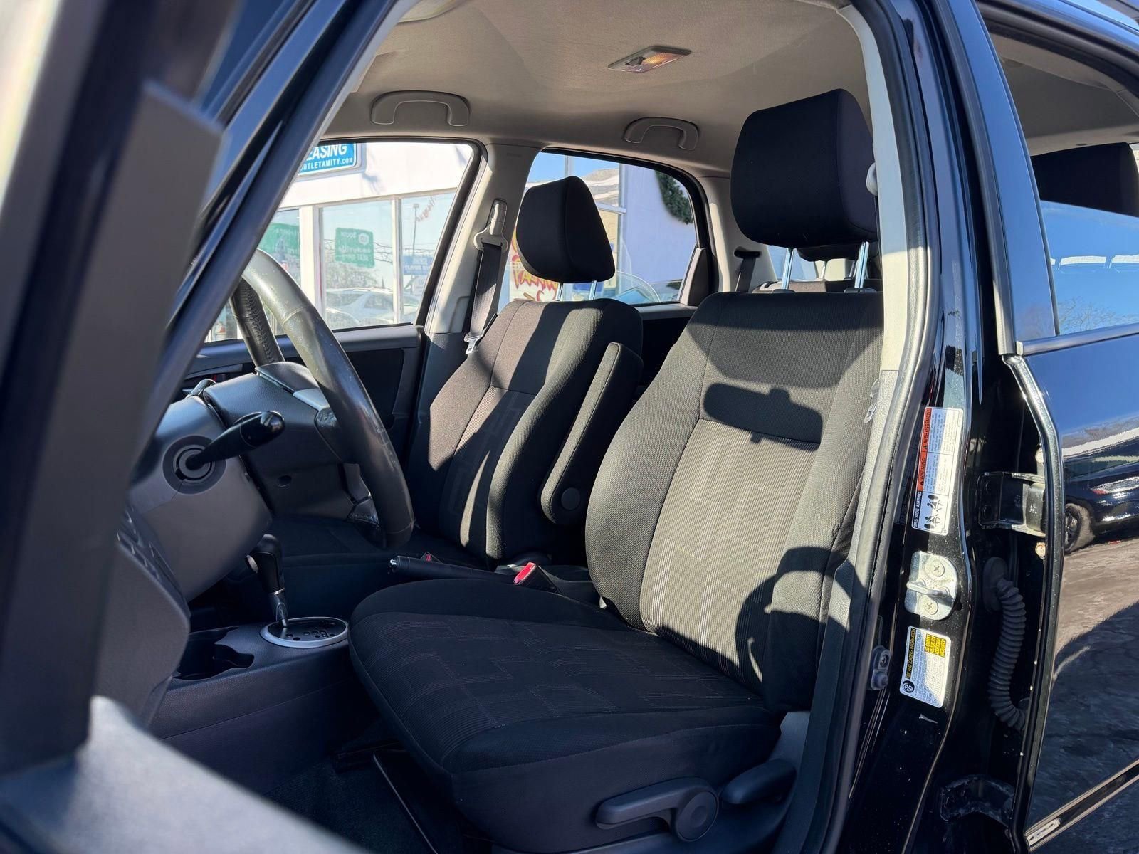 Used 2011 Suzuki SX4 AWD Hatchback image 23