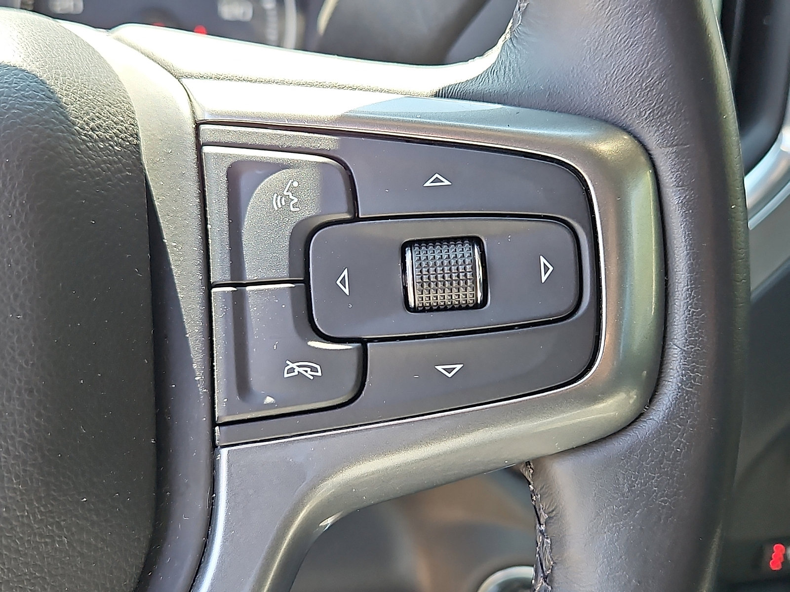 Used 2019 Chevrolet Silverado 1500 LTZ w/ LTZ Premium Package image 22