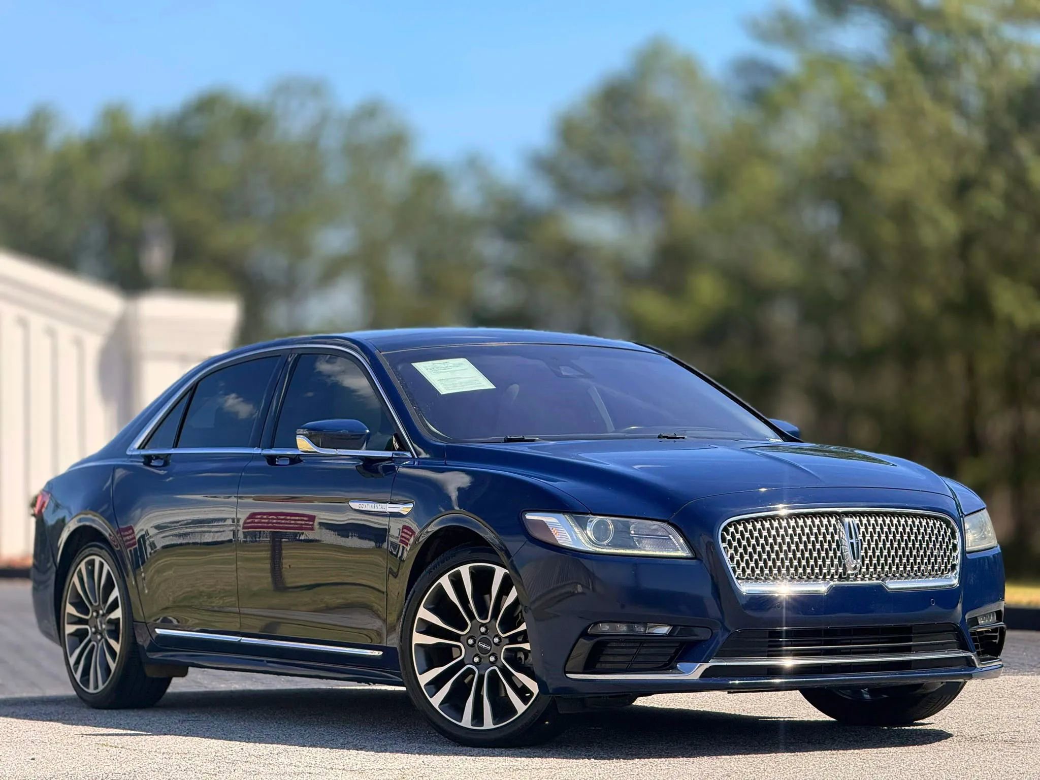 Used 2018 Lincoln Continental Reserve image 5