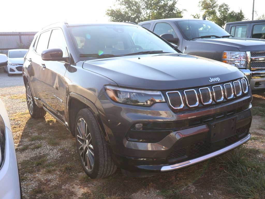 Used 2022 Jeep Compass Limited w/ Elite Group AWD/4WD image 13