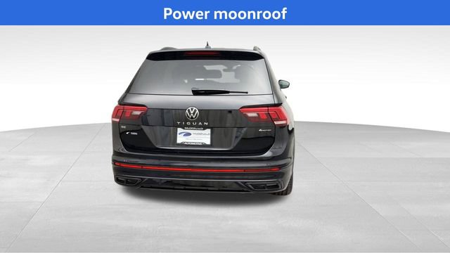 Used 2023 Volkswagen Tiguan SE R-Line image 3