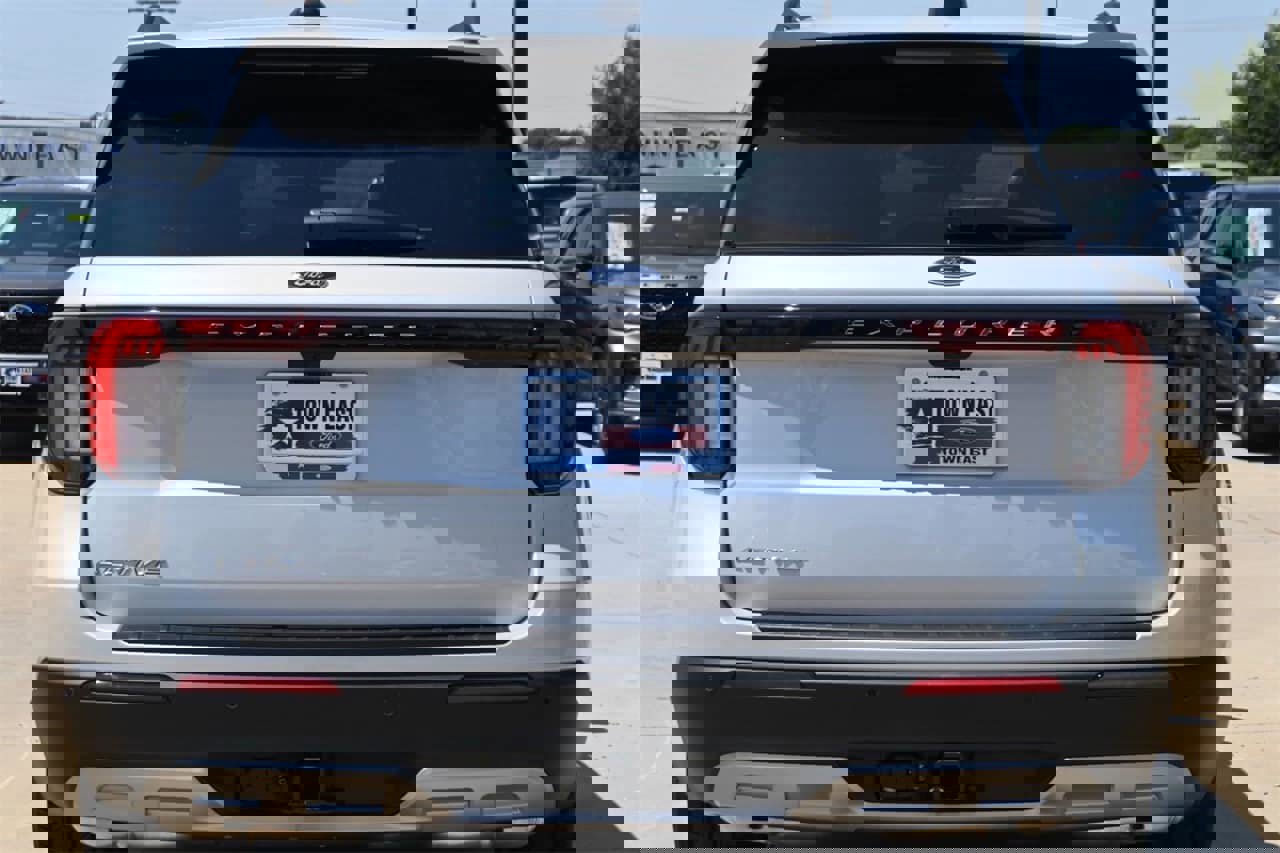 New 2025 Ford Explorer Active image 29