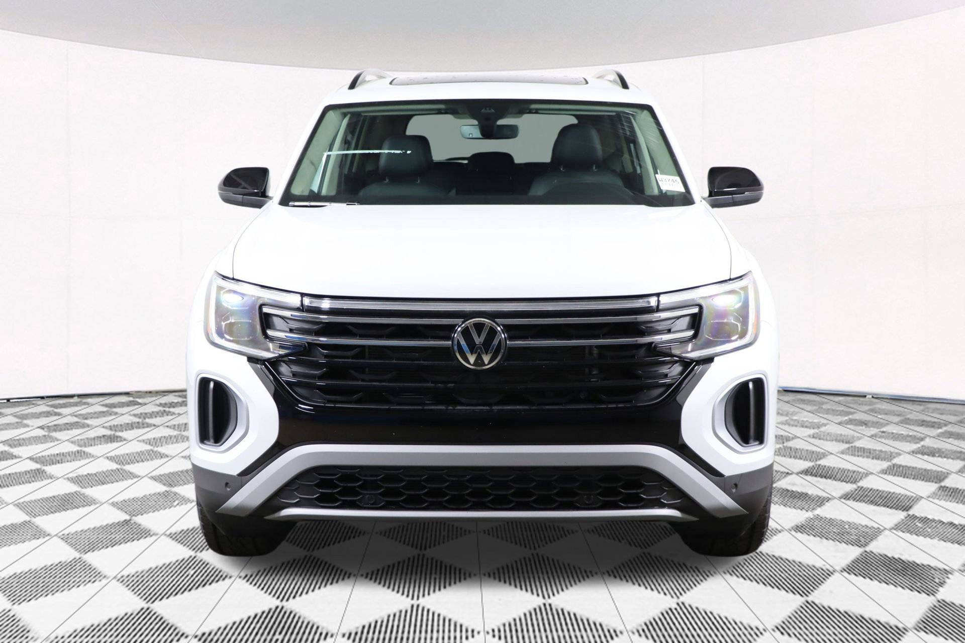 Used 2025 Volkswagen Atlas Peak Edition SE image 20