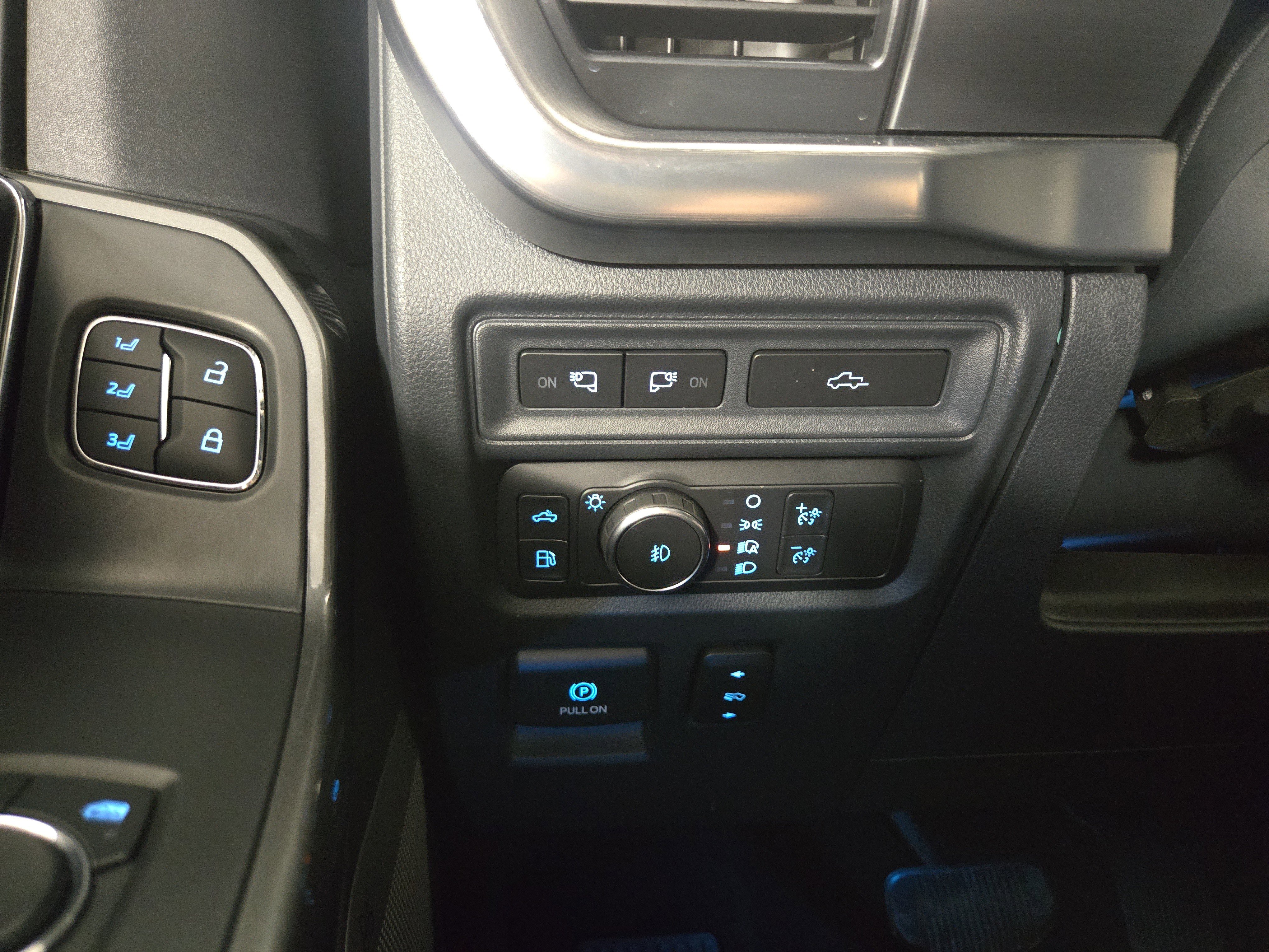 Used 2022 Ford F150 Lariat AWD/4WD image 28