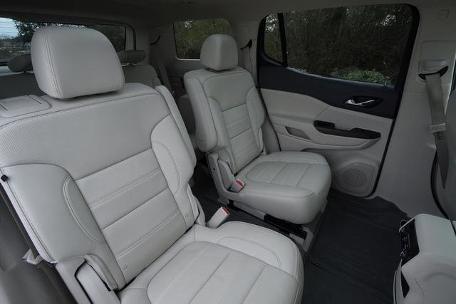 Used 2023 GMC Acadia Denali w/ Denali Ultimate Package image 31