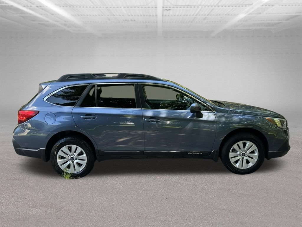 Used 2018 Subaru Outback 2.5i Premium AWD/4WD image 7