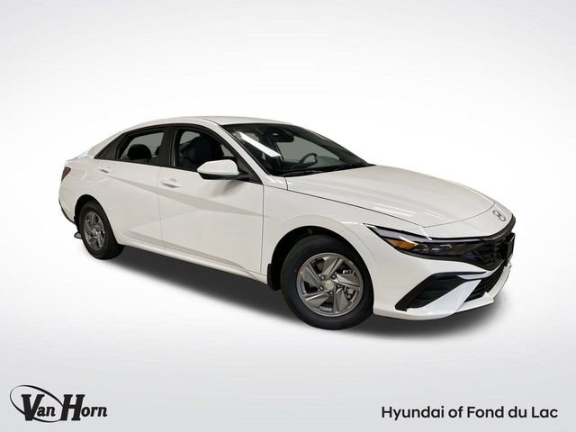 New 2025 Hyundai Elantra SE