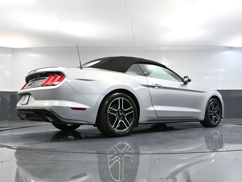 Used 2018 Ford Mustang Premium w/ Equipment Group 201A image 50