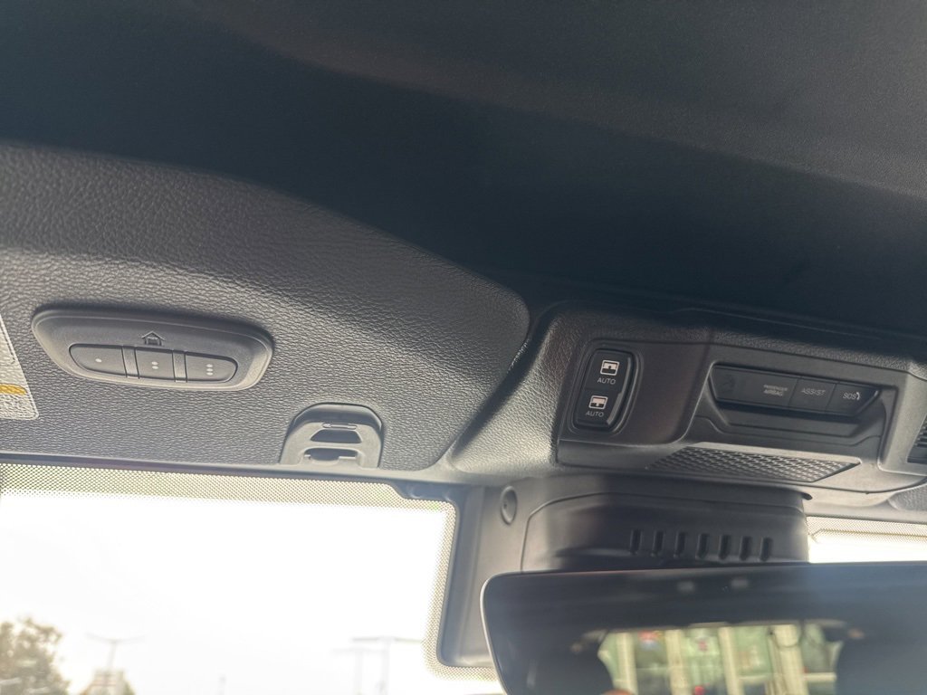 Certified 2024 Jeep Wrangler Sahara w/ Technology Group image 28