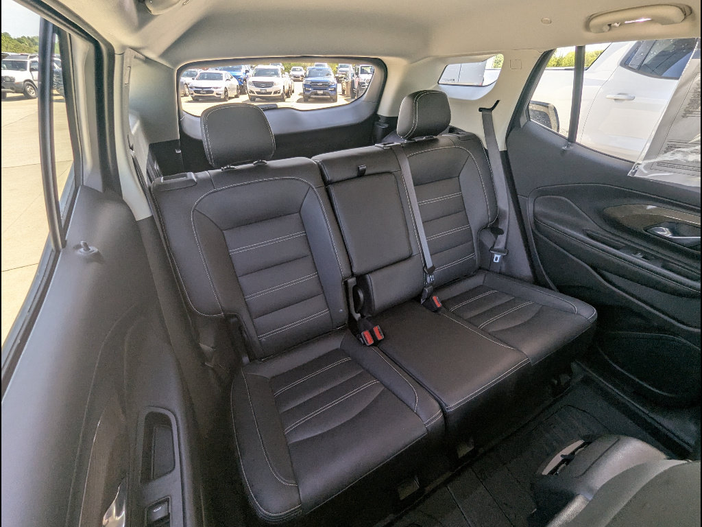 Used 2024 GMC Terrain Denali w/ LPO, Floor Liner Package AWD/4WD image 20
