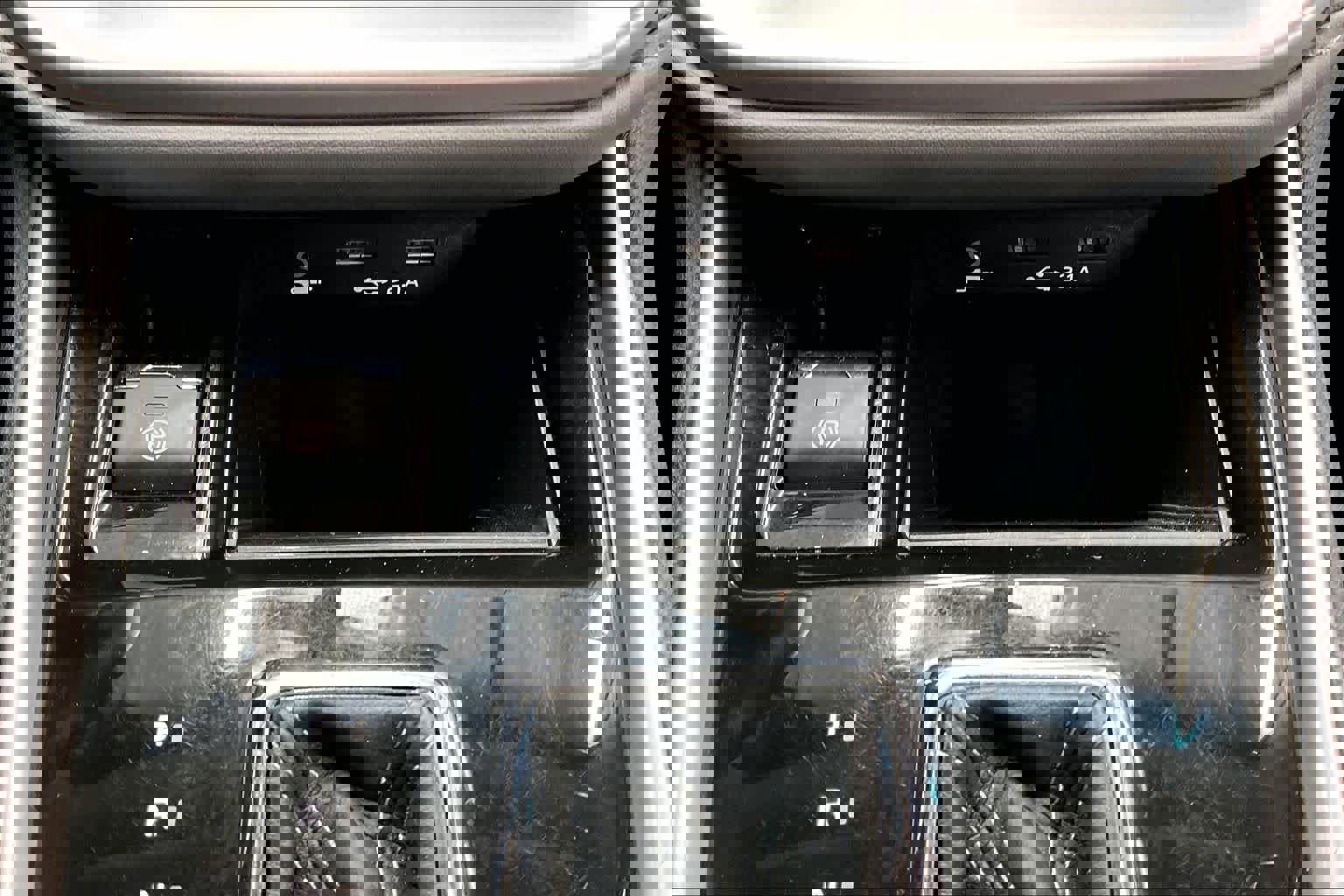 Used 2022 Subaru Outback Premium image 36