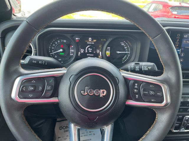 Used 2024 Jeep Wrangler Unlimited Sahara w/ Technology Group AWD/4WD image 14