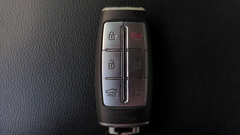 Used 2022 Genesis G70 2.0T RWD image 22