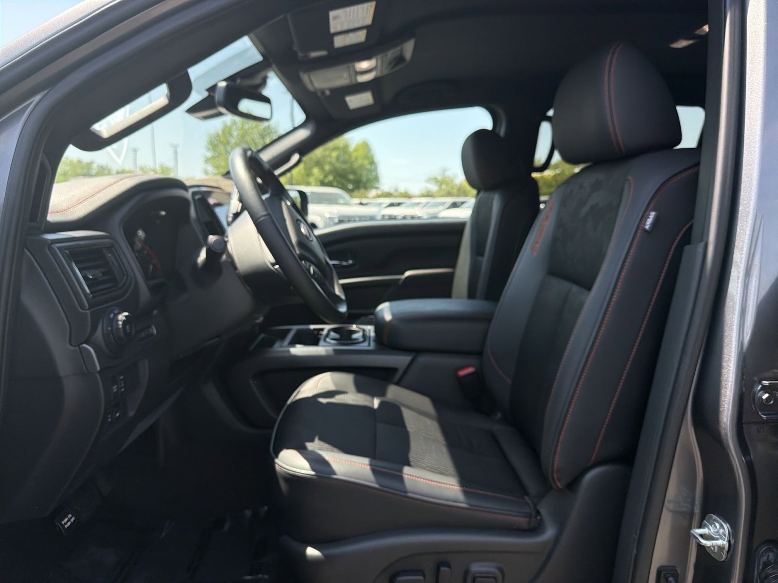 Used 2021 Nissan Titan PRO-4X w/ Pro-4x Utility Package image 21