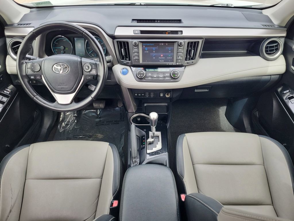 Used 2016 Toyota RAV4 Limited image 13