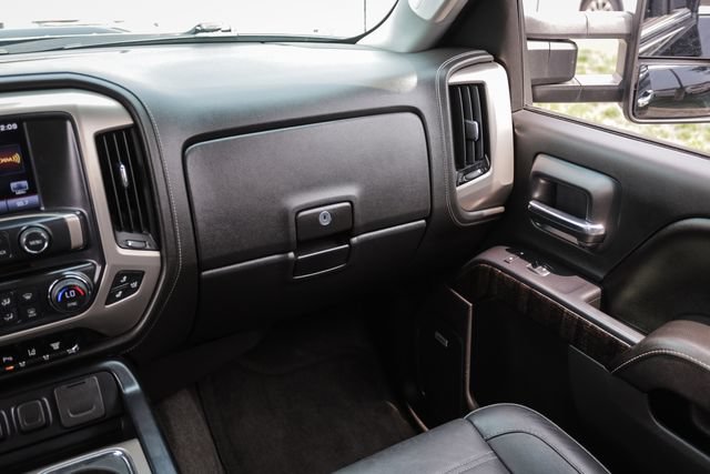 Used 2015 GMC Sierra 3500 Denali w/ Duramax Plus Package AWD/4WD image 28