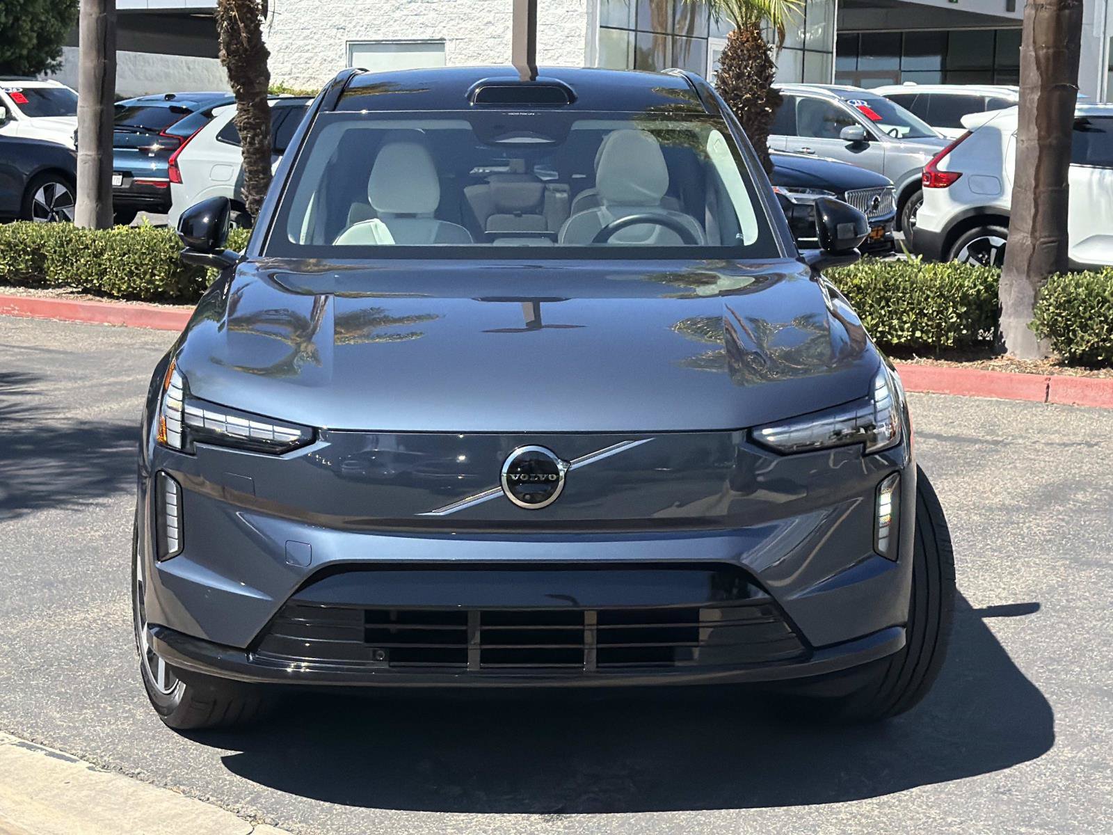 Certified 2025 Volvo EX90 Plus AWD/4WD image 2