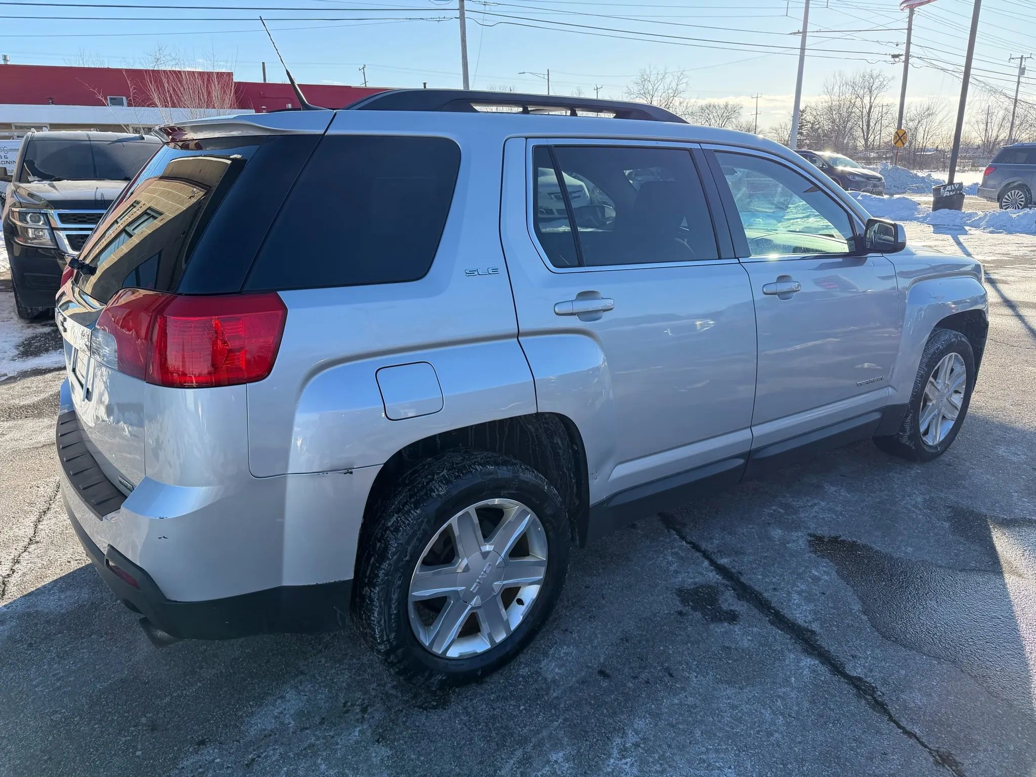 Used 2011 GMC Terrain SLE image 5