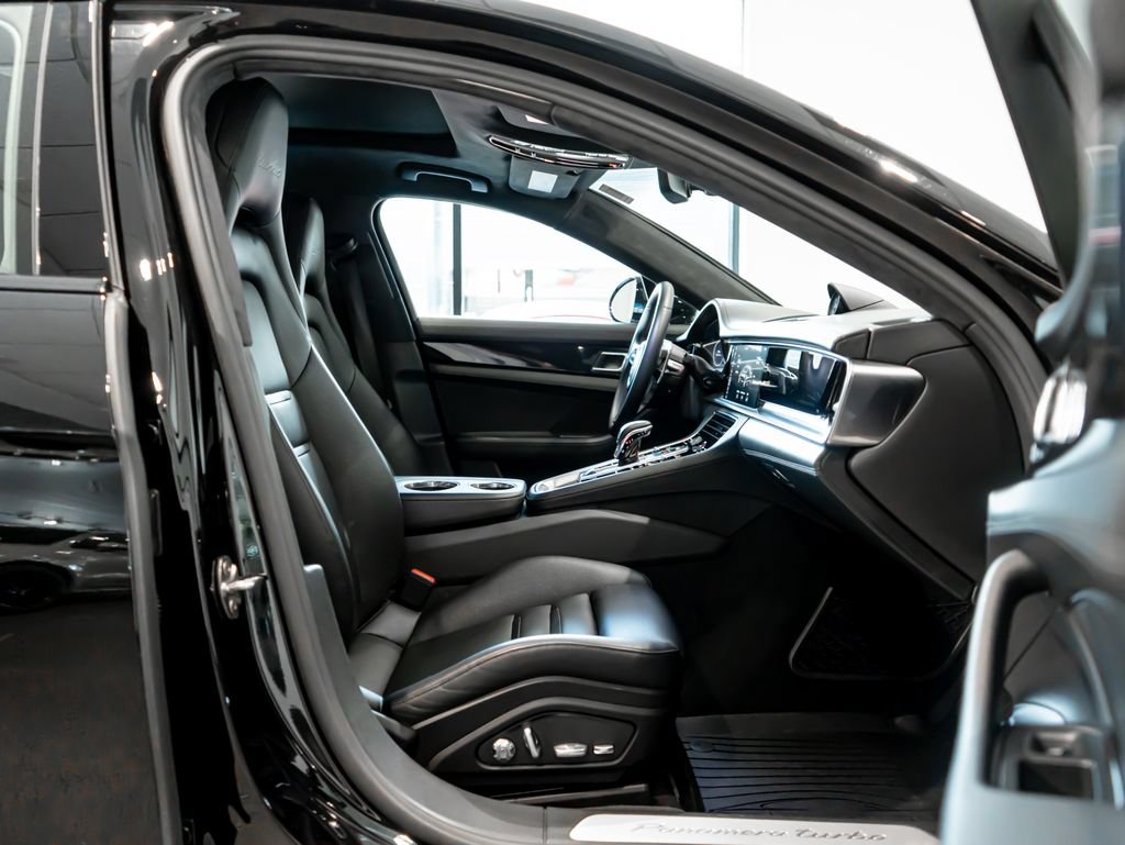 Certified 2018 Porsche Panamera Turbo AWD/4WD image 26