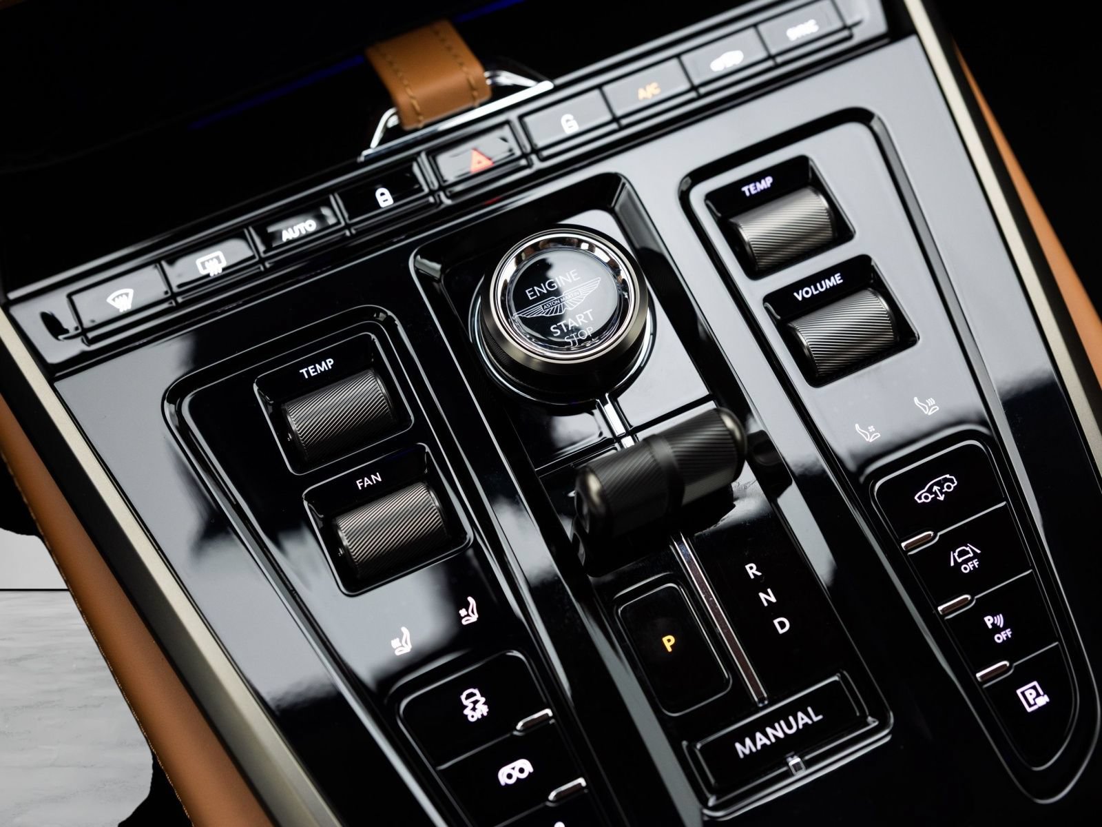 New 2026 Aston Martin DBX S AWD/4WD image 46