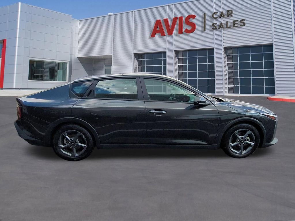 Used 2025 Kia K4 LXS image 5