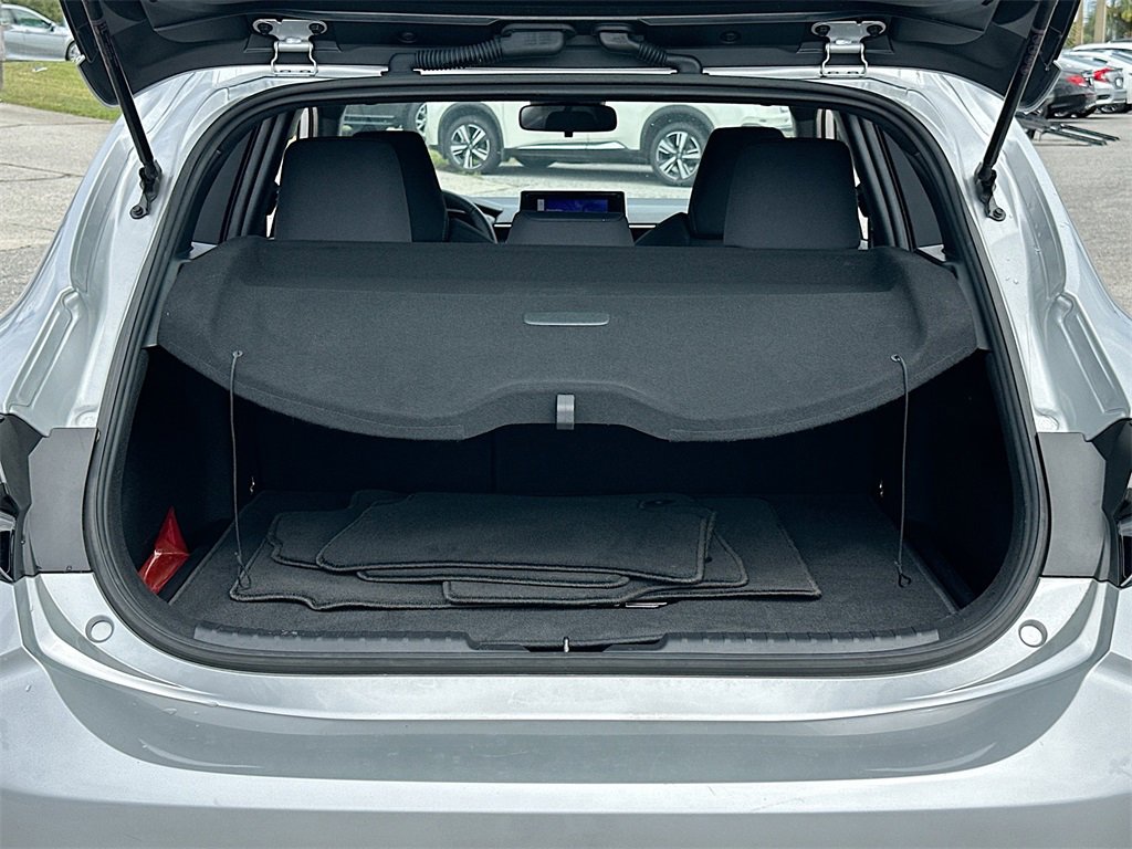 Used 2023 Toyota Corolla SE w/ SE Premium Package image 23