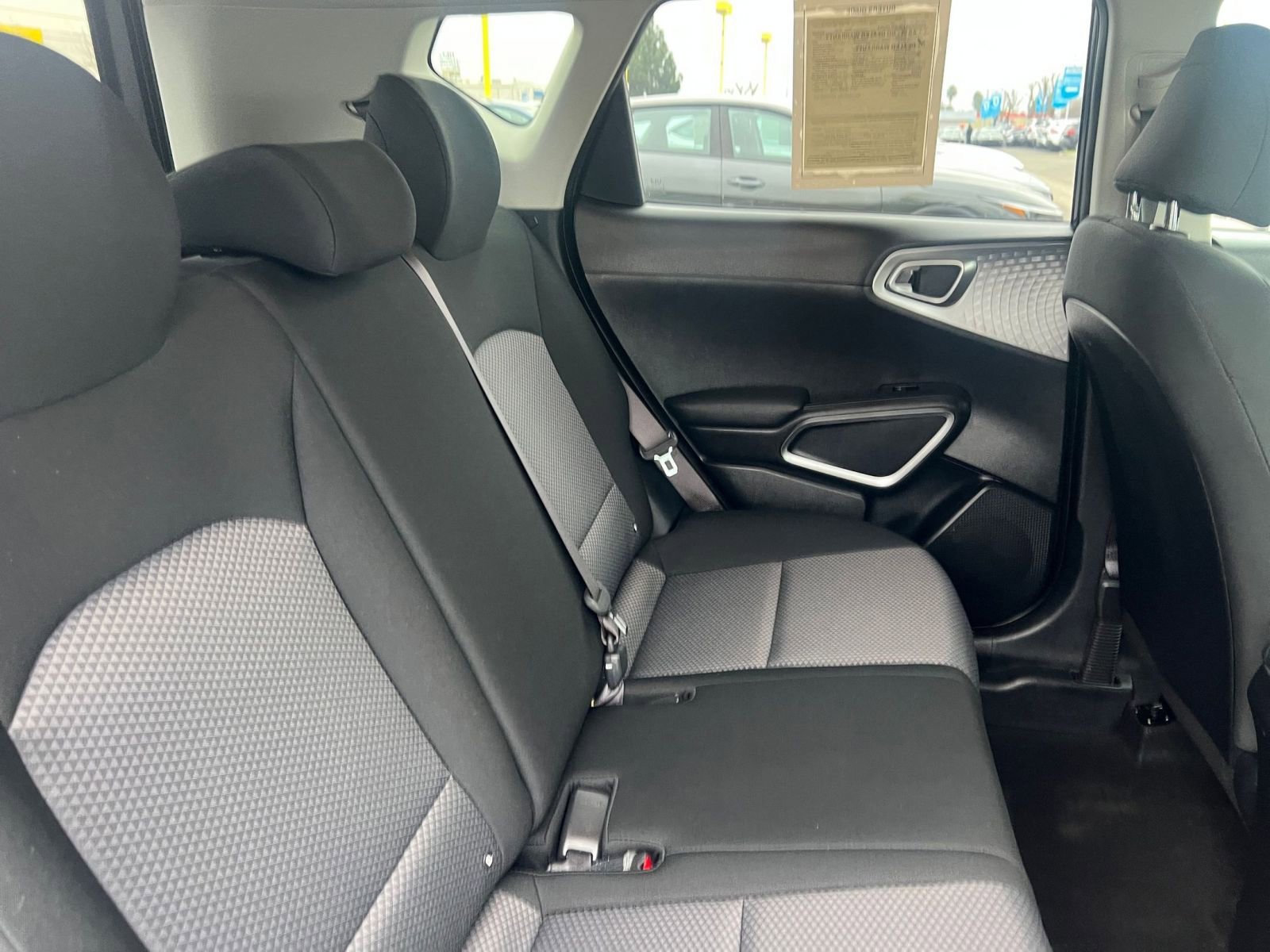 Used 2025 Kia Soul LX w/ LX Technology Package image 34