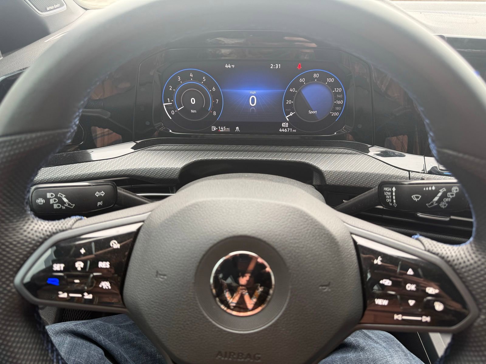 Used 2022 Volkswagen Golf R image 20