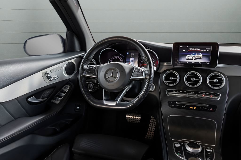 Used 2019 Mercedes-Benz GLC 300 image 25