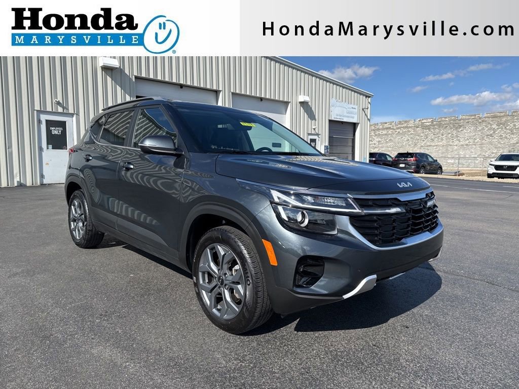 Used 2024 Kia Seltos S AWD/4WD image 1