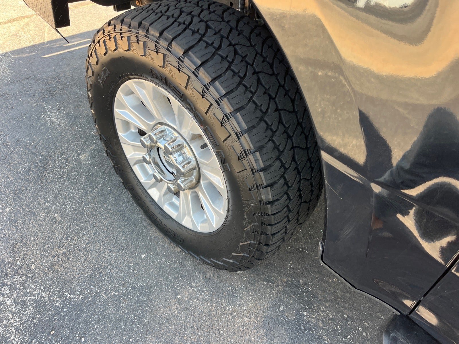 Used 2020 Ford F250 XLT AWD/4WD image 3