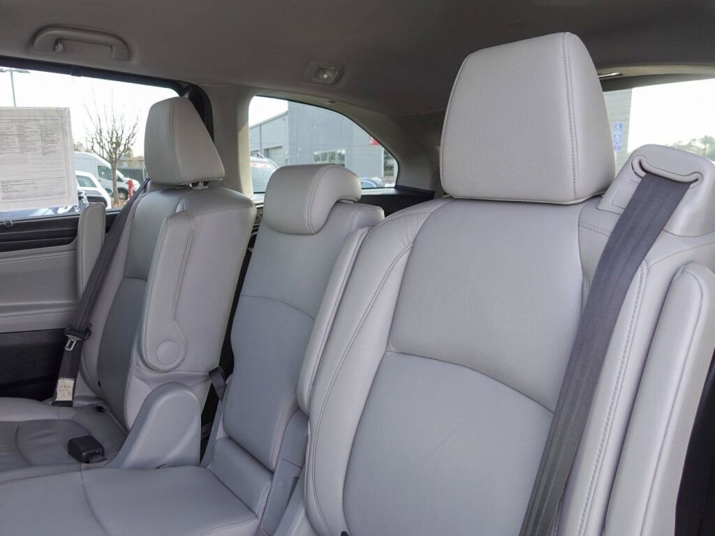 Used 2019 Honda Odyssey EX-L image 11