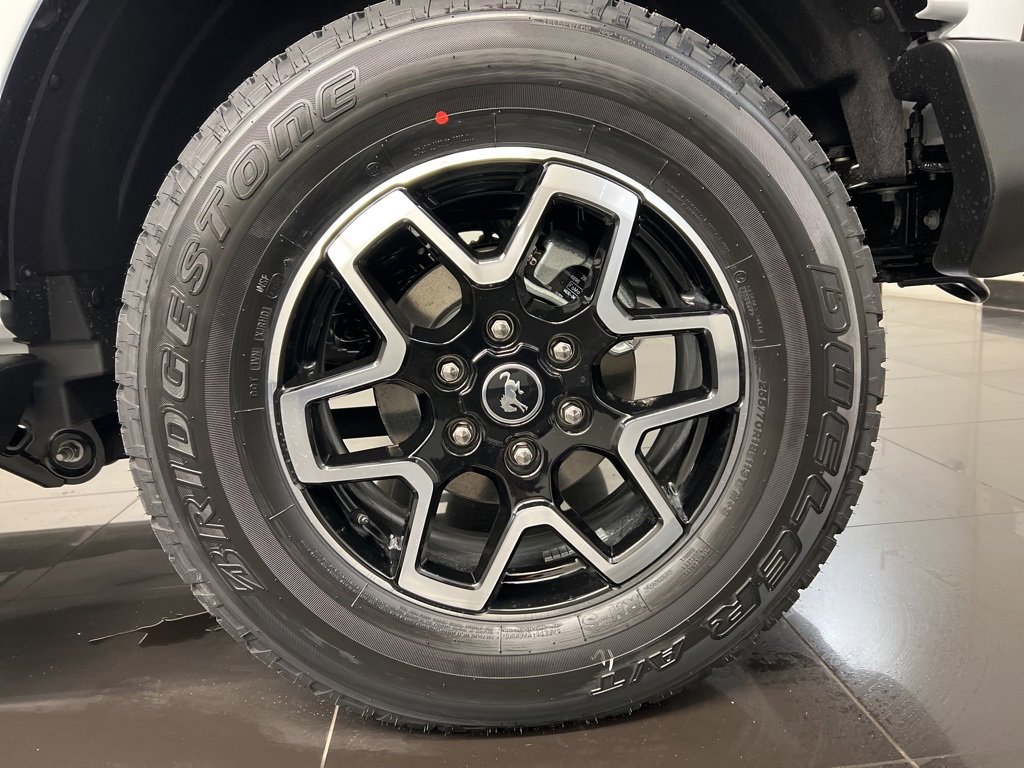 New 2025 Ford Bronco Outer Banks image 7