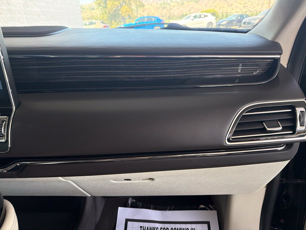 Used 2024 Lincoln Navigator Black Label AWD/4WD image 24