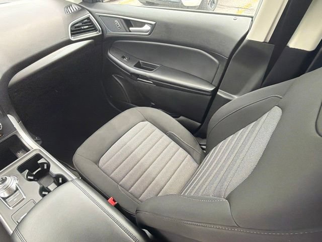 Certified 2024 Ford Edge SE w/ Black Appearance Package AWD/4WD image 21