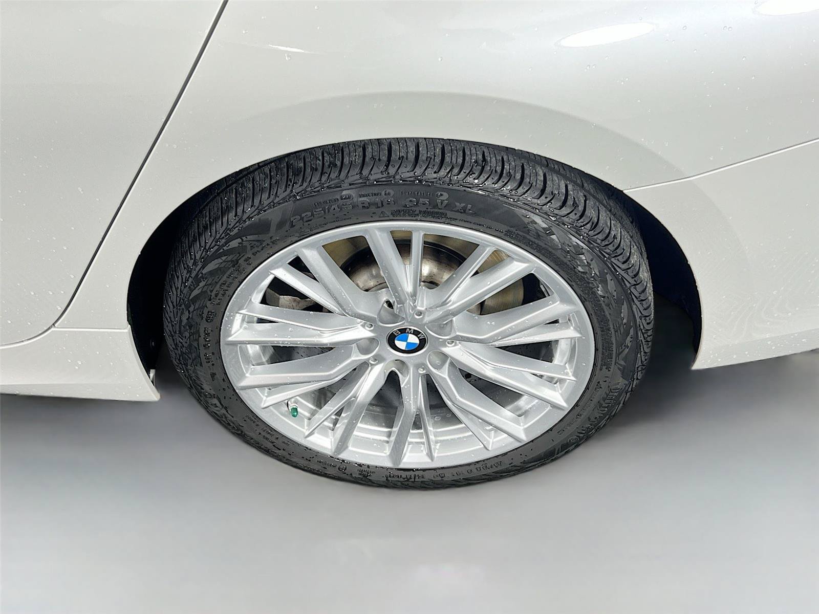 Certified 2023 BMW 330i xDrive Sedan w/ Parking Assistance Package AWD/4WD image 31