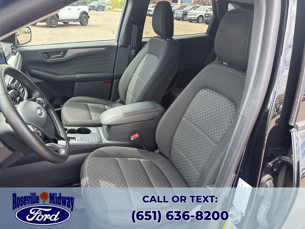 Used 2023 Ford Escape Active AWD/4WD image 23