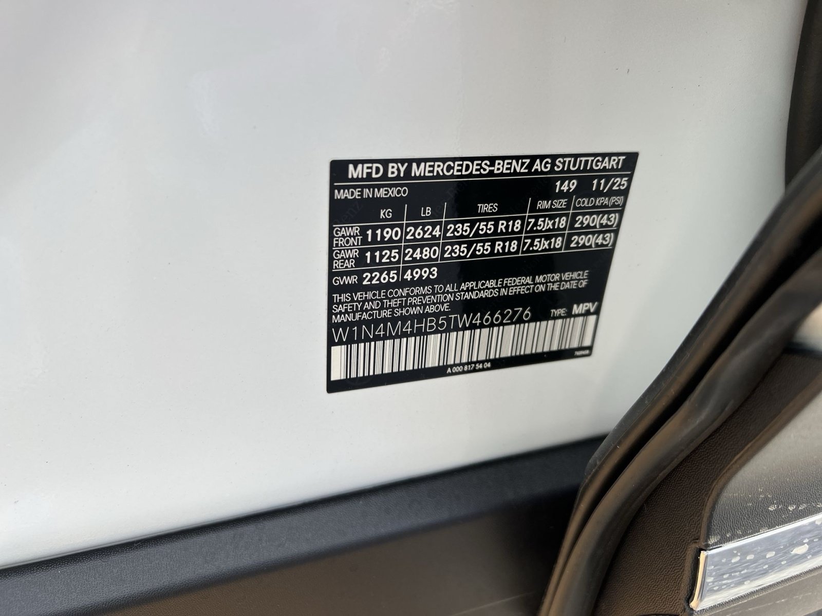 Used 2026 Mercedes-Benz GLB 250 4MATIC image 35