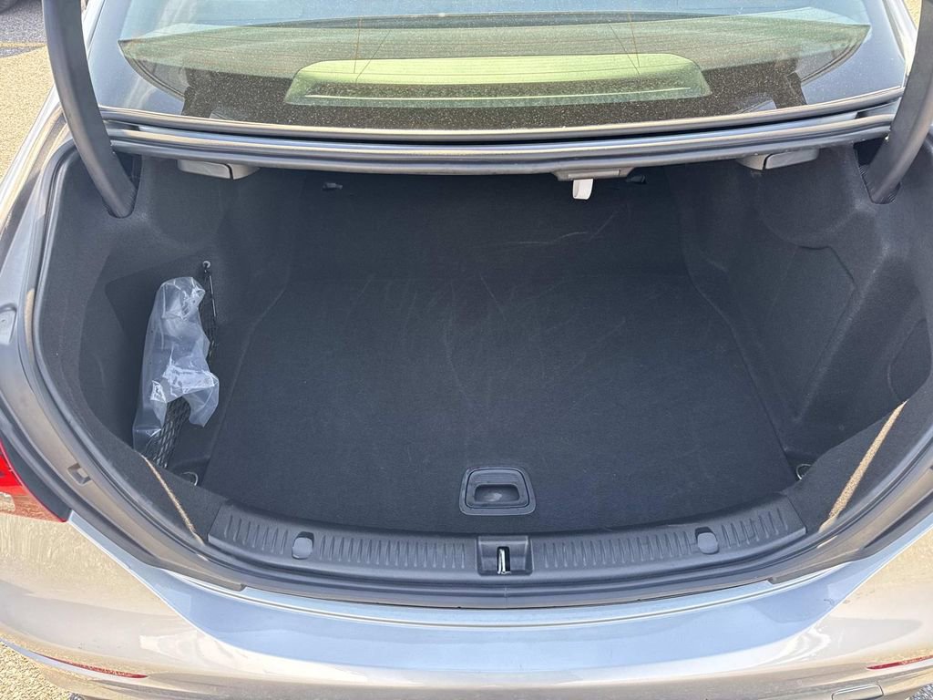 Used 2021 Mercedes-Benz E 350 Sedan image 8