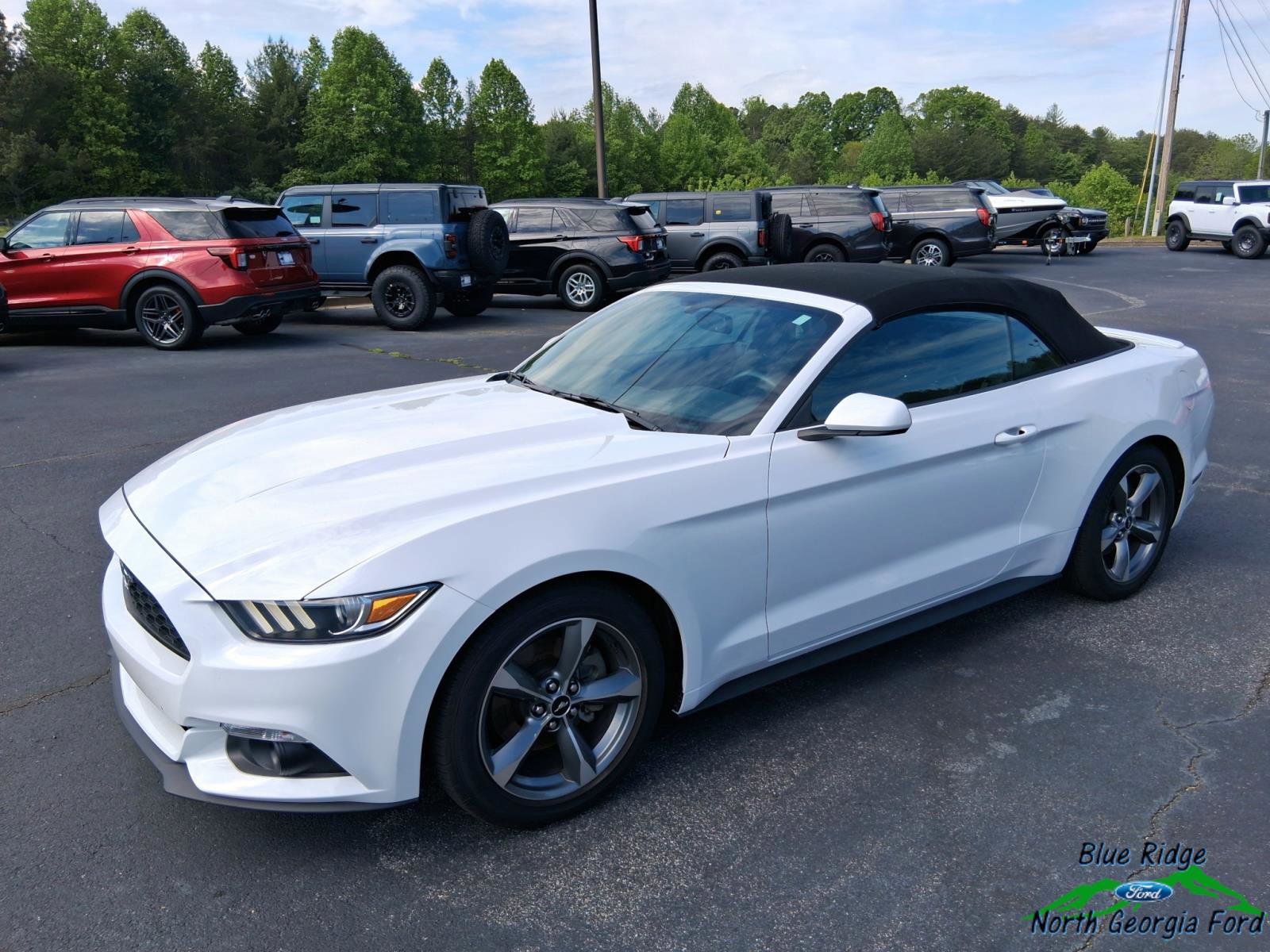 Used 2017 Ford Mustang Convertible w/ Equipment Group 051A RWD image 9