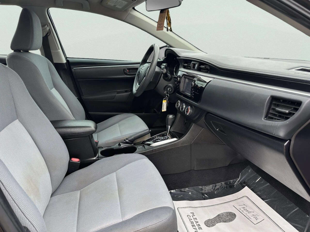 Used 2016 Toyota Corolla L image 23