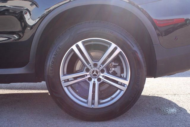 Used 2022 Mercedes-Benz GLC 300 4MATIC image 39
