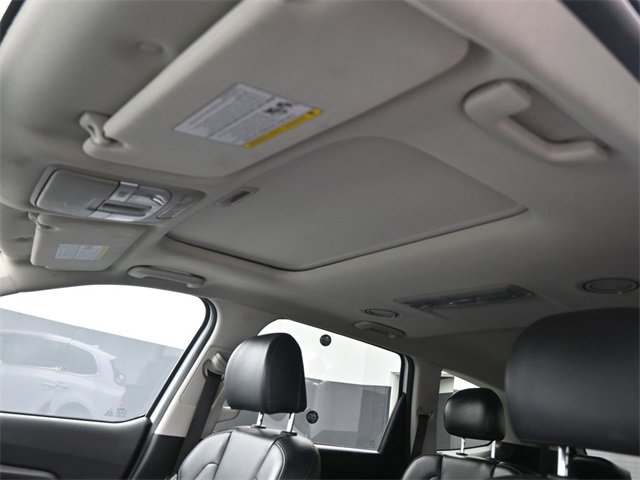 Used 2021 Kia Telluride S image 2