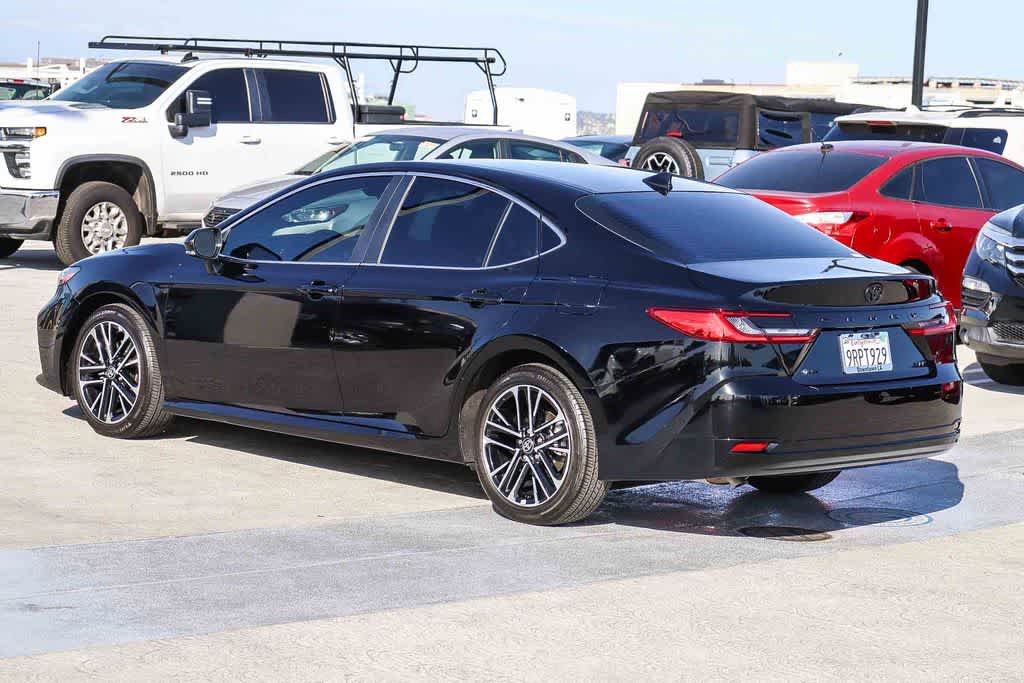 Used 2025 Toyota Camry XLE FWD image 6