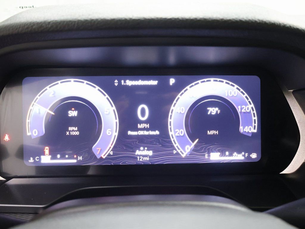 New 2025 Jeep Grand Cherokee Altitude image 30