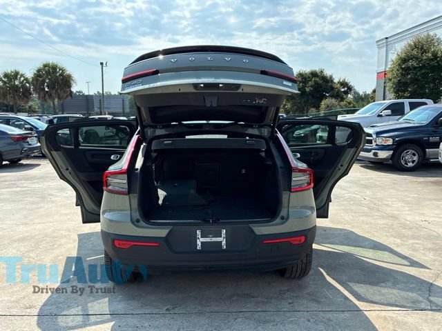 Used 2022 Volvo C40 P8 Recharge Ultimate AWD/4WD image 16