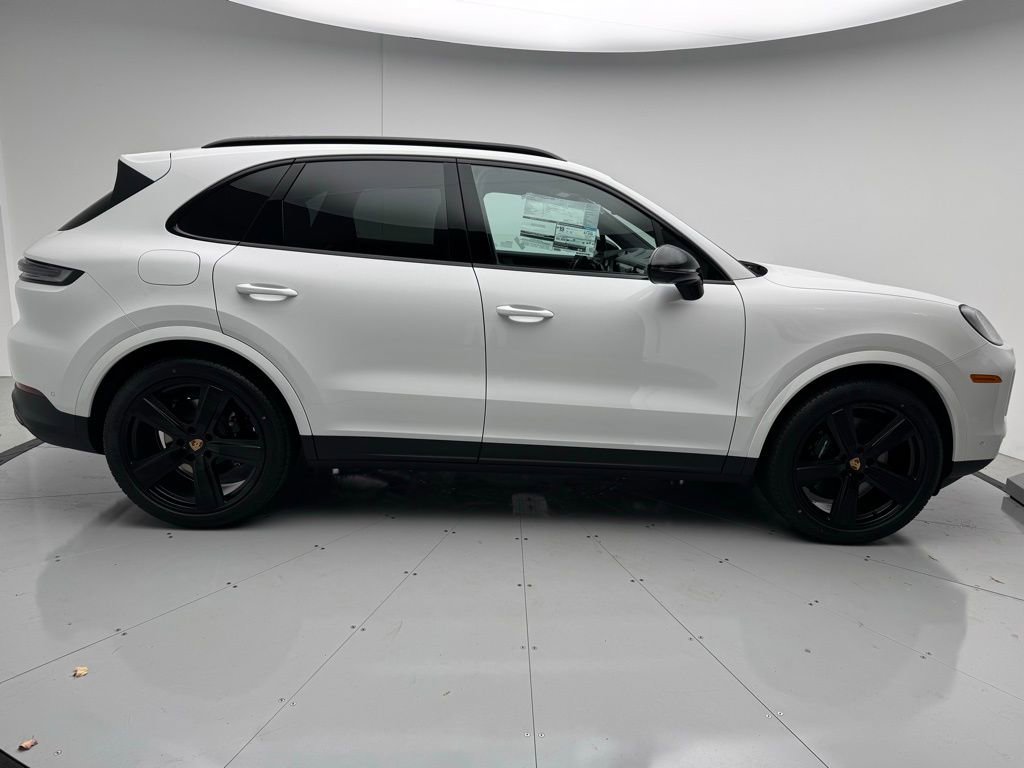 Certified 2025 Porsche Cayenne image 23