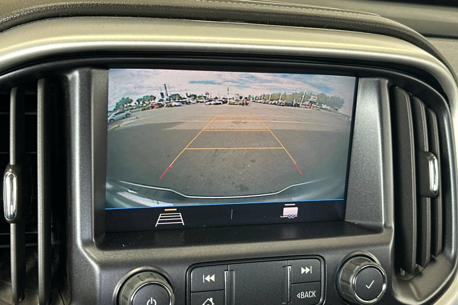 Used 2022 GMC Canyon Elevation w/ Trailering Package AWD/4WD image 18