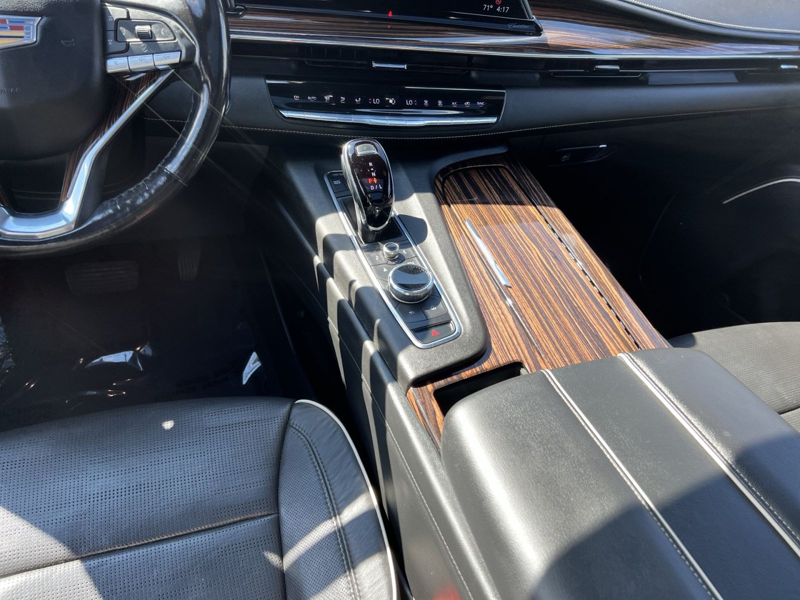 Used 2023 Cadillac Escalade Premium Luxury w/ LPO, Floor Liner Package AWD/4WD image 22